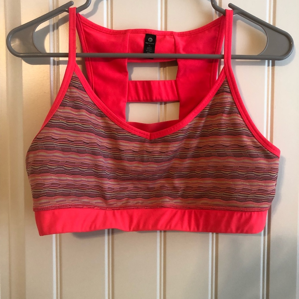 sports bra